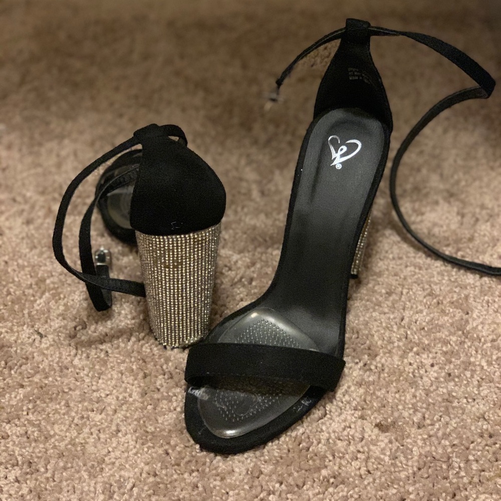 Used black sparkly heels